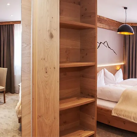 Berggasthof Edelweiss Konukevi