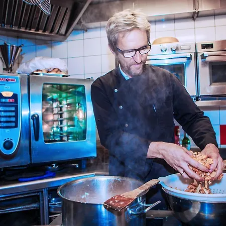 Konukevi Berggasthof Edelweiss Ebensee