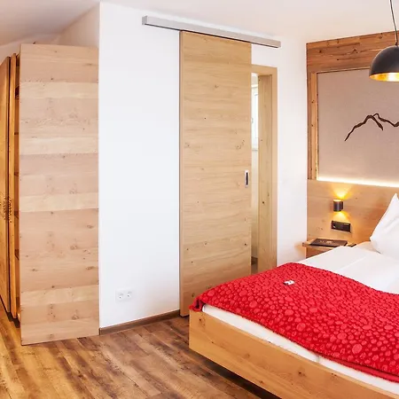 Konukevi Berggasthof Edelweiss