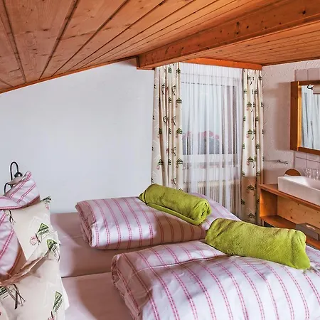 Konukevi Berggasthof Edelweiss Ebensee