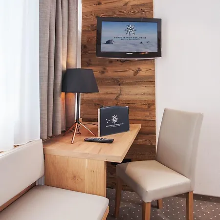 Berggasthof Edelweiss 3*