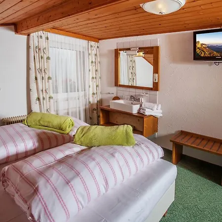 Berggasthof Edelweiss Guest house Ebensee