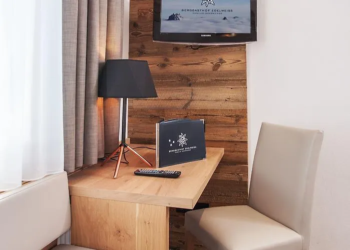Berggasthof Edelweiss 3*