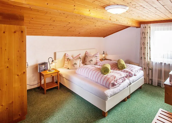 Berggasthof Edelweiss 3*